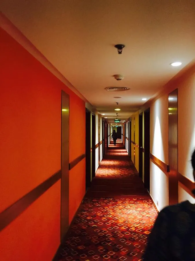Hotel Mothimahal Thrissur
